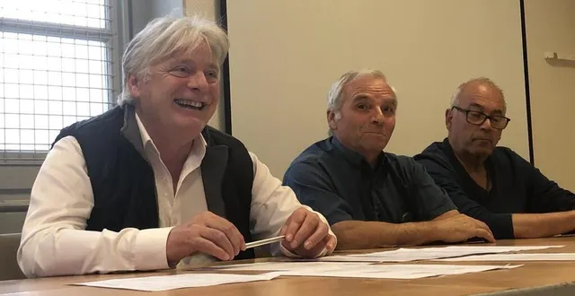 photo  hubert bayer (à gauche) avec les vice-présidents bernard « titou » catherine et jean-marc bisson.  &copy;  ouest-france 