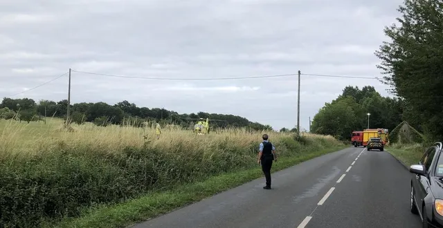 photo  l’accident a bloqué la circulation dans les deux sens, sur la d13 au niveau du lieu-dit la métairie (sarthe).  &copy;  ouest-france 