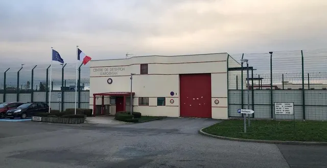 photo  le centre de détention d’argentan, dans l’orne, où le suspect purgeait une peine de prison de 10 ans et qu’il n’a pas réintégré après une permission de sortie.  &copy;  archives ouest-france 