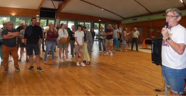 photo  les bénévoles mobilisés pour les colorés d’aubigné ont été remerciés par la municipalité.  &copy;  le maine libre 