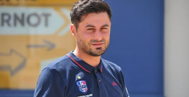 photo  malgré le deuxième titre mondial, il n’y a toujours qu’une étoile sur le maillot de l’équipe de france de footgolf. « le flocage de la deuxième est en cours », assure samuel loureiro.  &copy;  le maine libre 