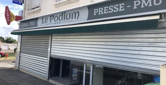 photo  aux glonnières, les gérants du bar-tabac le podium attendent la visite de l’expert en assurances et de pouvoir se réapprovisionner, avant d’envisager une réouverture.  &copy;  le maine libre 