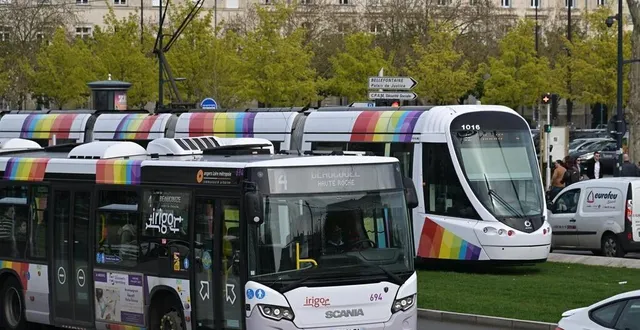 photo  le réseau de bus et tramway d’angers s’arrêtera à 22 heures ce mardi 4 juillet.  &copy;  archives co – josselin clair 