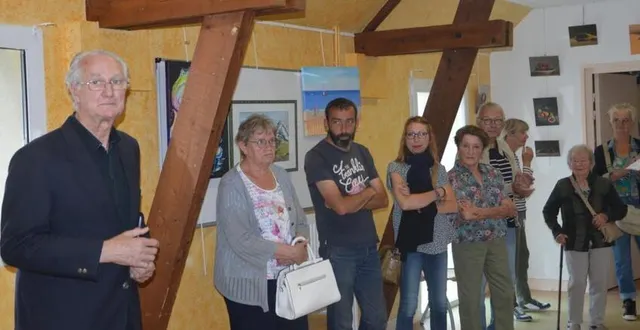 photo  jusqu’à vendredi, au pôle animation pierre-sevin, quinze artistes exposent une soixantaine de toiles.  &copy;  ouest-france 