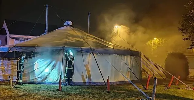 photo  le chapiteau itinérant a été incendié dans la nuit du 30 juin au 1er juillet.  &copy;  mimulus 