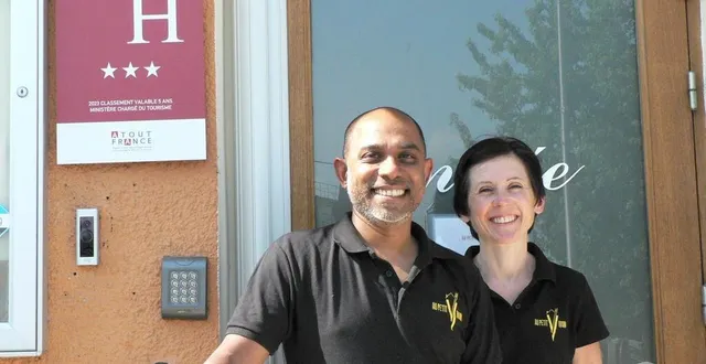 photo  géraldine et subhath thudawe sont fiers de leur troisième étoile.  &copy;  ouest-france 