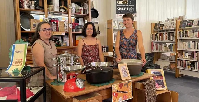 photo  florence rigal, directrice de la médiathèque de flers (orne), maryam razzazi, médiathécaire à flers et céline leroyer, responsable de la médiathèque de briouze.  &copy;  ouest-france 