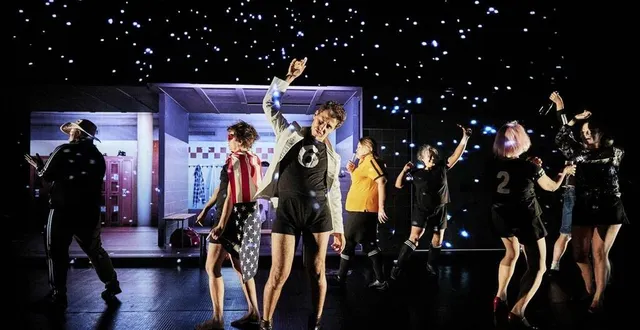 photo  pour sa pièce féminines, programmée le 15 et 16 février aux quinconces, pauline bureau a reçu le molière 2022 de l’auteur francophone vivant.  &copy;  © 