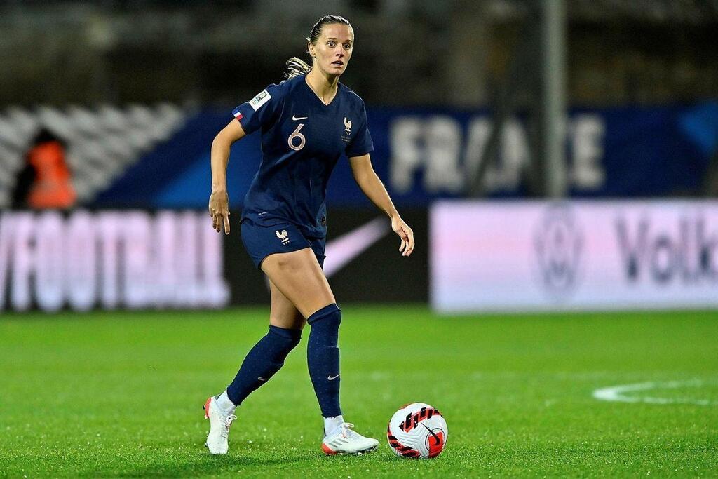 Équipe De France Féminine Qui Sont Les 23 Bleues Sélectionnées Par Hervé Renard Pour Le 