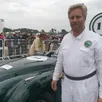photo yann fayet assistait deux voitures au le mans classic le week-end du 2 et 3 juillet 2023.