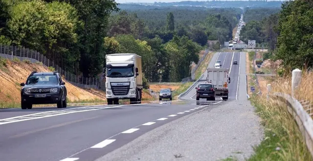 photo  le nouveau créneau de dépassement mesure 900 mètres.  &copy;  le maine libre 