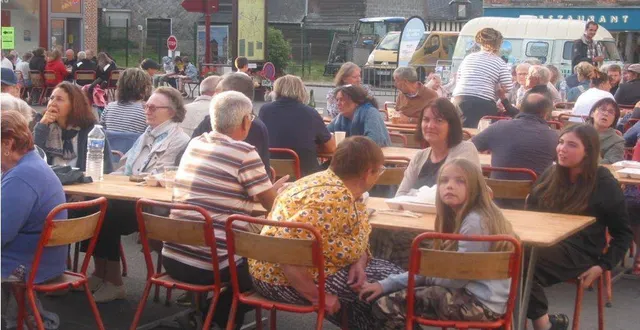 photo  la place du marché était bien garnie, jeudi.  &copy;  ouest-france 
