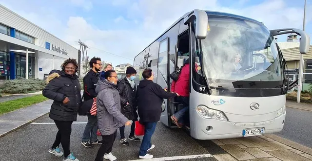 photo  la communauté de communes de lbn communauté a voté en faveur de l’expérimentation d’une navette reliant le mans à brûlon, afin d’offrir une solution de transport à la main-d’œuvre de la société femilux, en passe de créer 400 emplois supplémentaires. photo d’illustration  &copy;  archives ouest-france 