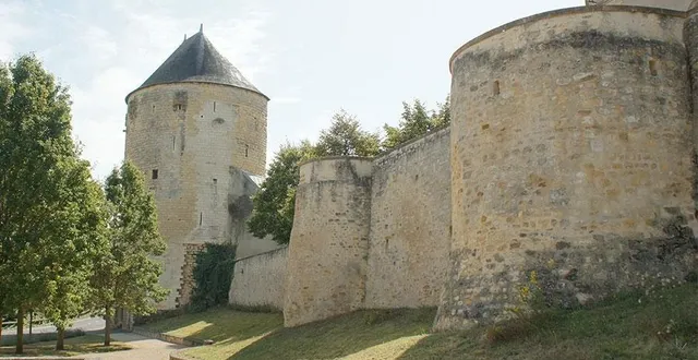 photo  le tour du prince de galles.  &copy;  ville de thouars 