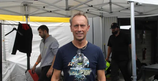 photo  éric marqué par la fatigue mais toujours souriant.  &copy;  le maine libre 