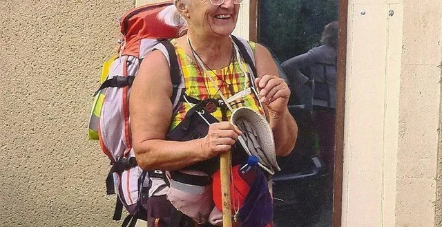 photo  monique chanteau parée pour le départ.  &copy;  le maine libre 