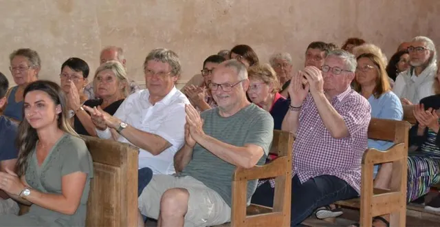 photo  le public a été conquis par le violoniste william garcin et le pianiste jean-marc toillon, qui se produisaient en l’église.  &copy;  le maine libre 