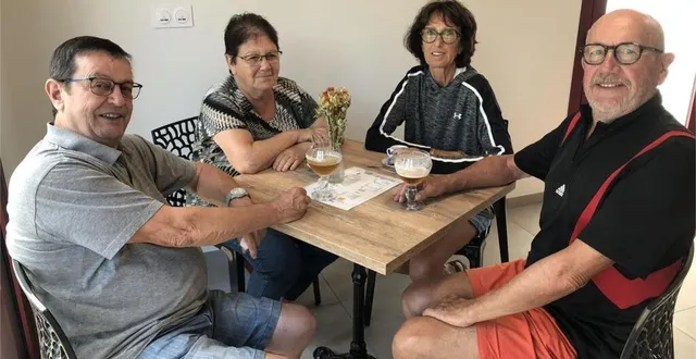 photo  pour josette, jeannine, daniel et raymond, il faudrait peut-être procéder à quelques réajustements des horaires mais tous les quatre le reconnaissent : ce commerce, « c’était un besoin ici ».  &copy;  le maine libre 