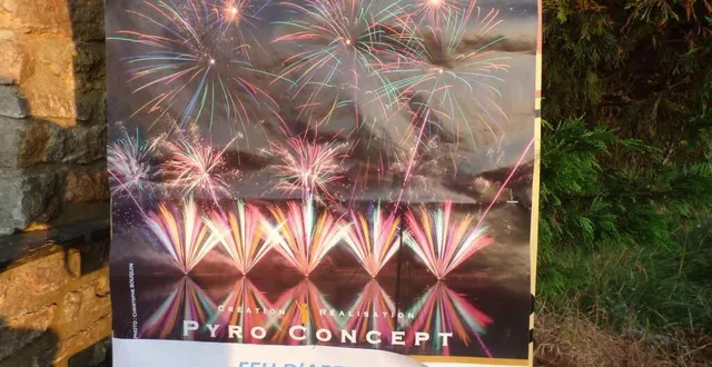 photo  la commune a posé les affiches annonçant le traditionnel feu d’artifice qui sera tiré depuis l’étang du creux, route des rairies, à partir de 23 h.  &copy;  ouest-france 