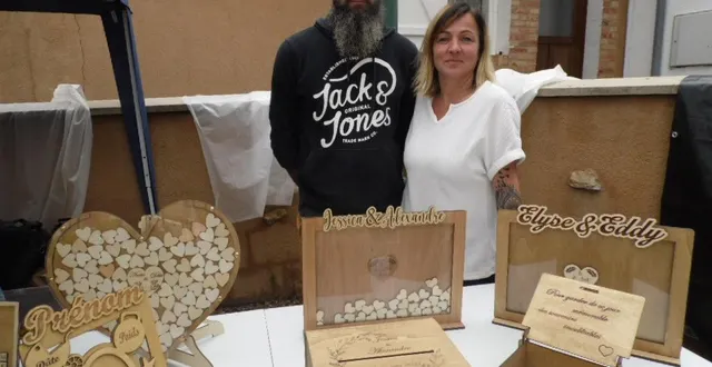 photo  guillaume et linda ciron ont choisi de changer de vie et se sont installés au petit aulnay.   &copy;  le maine libre 