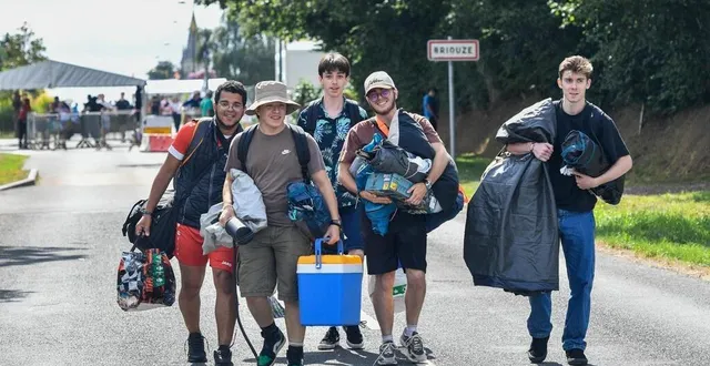 photo  ce vendredi 21 juillet 2023, les premiers campeurs sont arrivés pour la 26e édition du festival art sonic à briouze dans l'orne.  &copy;  martin roche, ouest-france 