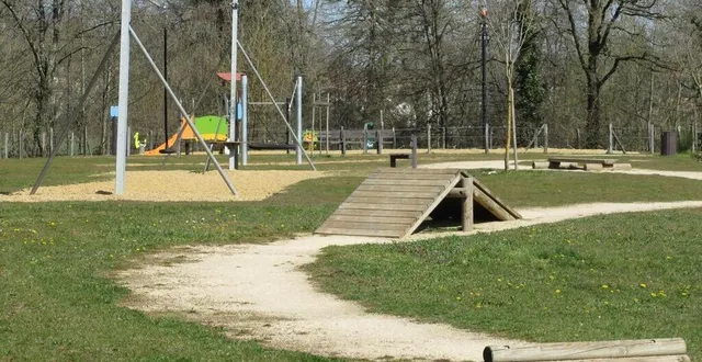 photo  le parc des tonnelles borde le thouaret, à saint-varent.  &copy;  archives co 