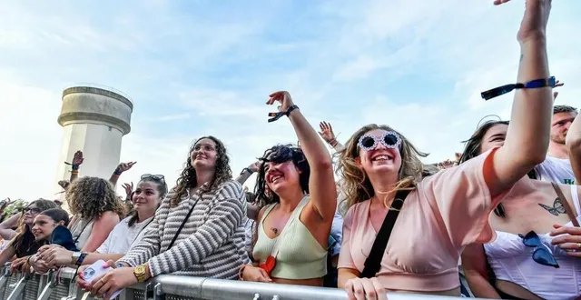 photo  ce samedi 22 juillet 2023, le public du festival art sonic s’est enflammé pour julien granel.  &copy;  martin roche / ouest-france 