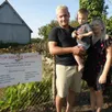 photo tous deux âgés de 25 ans, rui et coralie sont installés au petit fourniquet à mézières-sur-ponthouin. lui comme plombier, chauffagiste, électricien, et elle comme prothésiste ongulaire. pour la jeune maman, ce changement de vie professionnelle est motivé par la naissance du petit adriano.