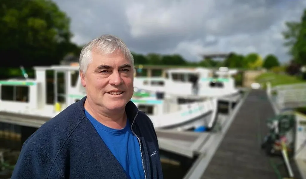 Tourisme. Au fil de l’eau, en bateau de location, sur le canal de