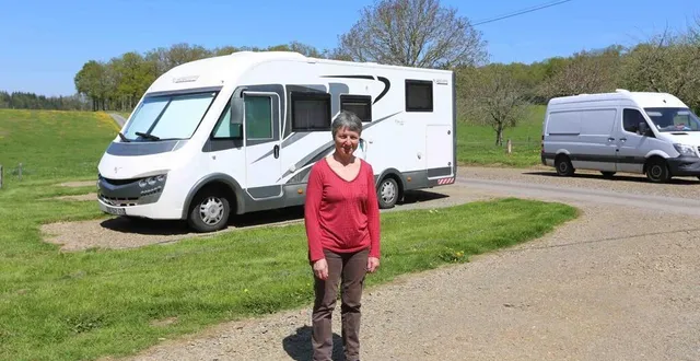 photo  à athis, dans l’orne, valérie vié accueille les camping-cars dans sa ferme.   &copy;  gérard houdou 