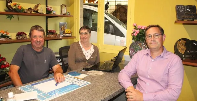 photo  de gauche à droite : denis hérisson et sa sœur, marie-josé, avec vincent targat.  &copy;  ouest-france 