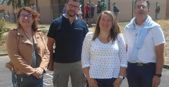 photo  béatrice latouche, maire du lude et conseillère régionale ; jérôme gaubert, directeur adjoint du pôle enfance du sud sarthe ; albane groult, directrice du centre de loisirs, et françois boussard, président de la communautéde communes sud sarthe.  &copy;  ouest-france 