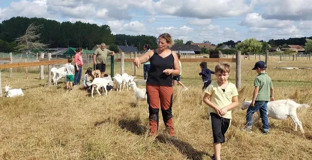 photo  110 animaux se partagent le havre de paix de christophe et anne-sophie defressine.  &copy;  le maine libre 