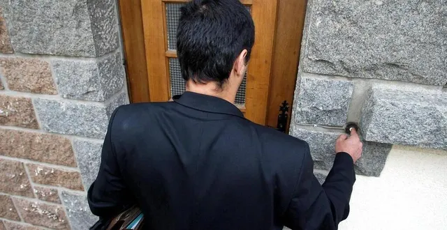 photo  des personnes se faisant passer pour le service gestion des déchets d’anjou bleu communauté ont été signalées ces derniers jours dans le segréen. l’intercommunalité invite les habitants à la vigilance contre ce démarchage frauduleux (photo d’illustration).  &copy;  archives ouest-france 