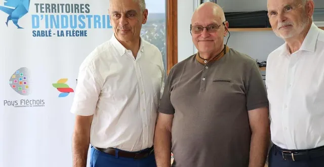 photo  daniel chevalier, michel chaligné et françois petit ont signé une convention de partenariat pour permettre l’implantation de l’association par’temps dans le pays sabolien mais également le pays fléchois.  &copy;  ouest-france 