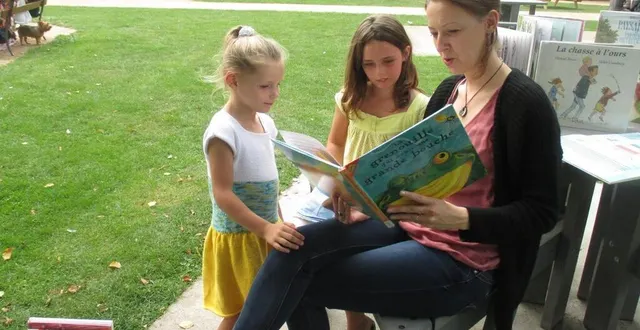 photo  l’été, saison où les livres sortent de la médiathèque à la rencontre des petits et grands.  &copy;  médiathèque argentan-intercom 