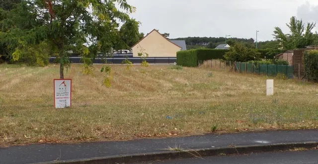 photo  c’est à cet endroit que serait construite la maison d’assistantes maternelles.  &copy;  le maine libre 