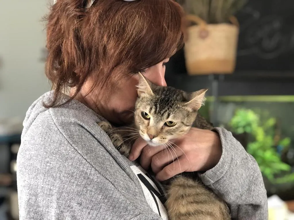 REPORTAGE. La Sarthoise est devenue famille d’accueil pour les animaux