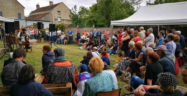 photo  les damigniens autour de solorchestar.  &copy;  ouest-france 