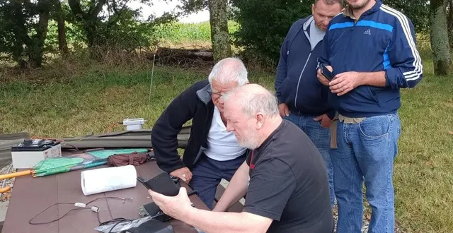 photo  samedi, à la croix-feue-reine, une journée détente a été proposée aux radioamateurs de l’adrasec 61.  &copy;  ouest-france 
