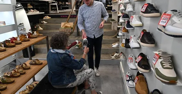 photo  angers, le 1er août 2023. comme chez universal jack’son, les commerçants de l’hypercentre estiment avoir bien travaillé durant les soldes.  &copy;  co – laurent combet 