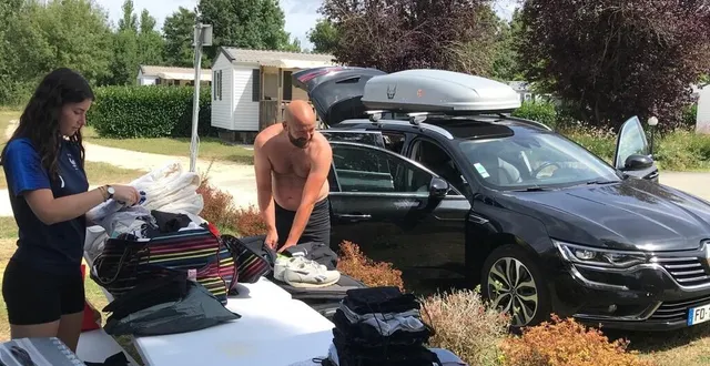 photo  anthony, 41 ans, est arrivé de grenoble. il est un campeur fidèle depuis plusieurs générations.  &copy;  ouest-france 