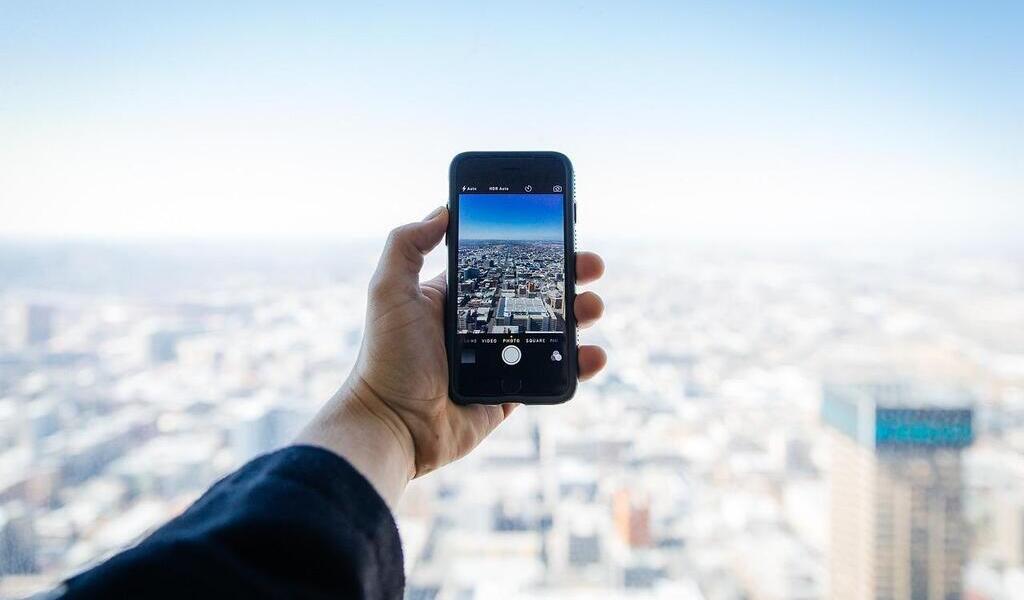 Internet à l'étranger : évitez les énormes factures durant vos vacances !