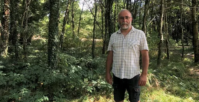 photo  depuis 2015, david rotureau et sa conjointe, dirigent une aire naturelle de camping au milieu d’un terrain boisé et préservé.  &copy;  ouest-france 