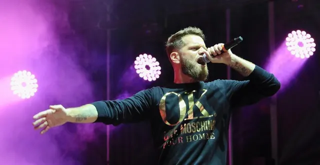 photo  keen’v sera en concert au festival des tufféeries, à tuffé, en sarthe, le samedi 19 août 2023.  &copy;  archives ouest-france 