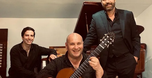 photo  jacques dor, pianiste à l’origine de ce premier festival de musique classique à courtanvaux, franck ladouce, guitariste et simon de gliniasty, chanteur lyrique.  &copy;  ouest-france 