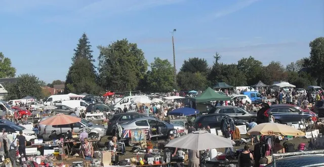photo  la pluie devrait épargner les chineurs ce week-end.  &copy;  archives le maine libre 