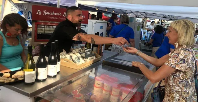 photo  lors du marché nocturne montgesnois, en juin dernier.  &copy;  le maine libre 