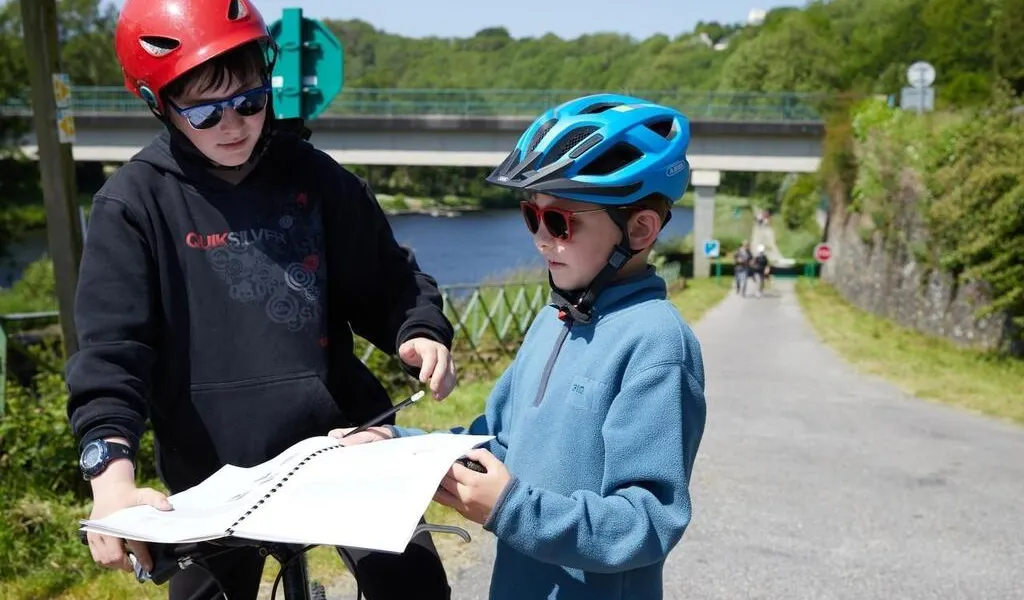 Canal de Nantes à Brest vélo ou canoë, pêche ou visite ludique, il y