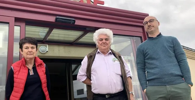 photo  josette trémier (à gauche) et vincent godefroy (à droite) deviennent respectivement 1er et 2e adjoint du maire alain grémillon.   &copy;  le maine liibre 